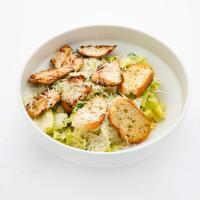 سالاد سزار با مرغ