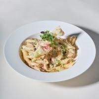 پاستا چیکن آلفردو