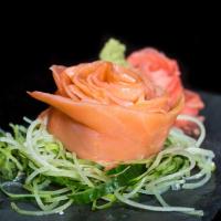 اسموک سالمون ساشیمی