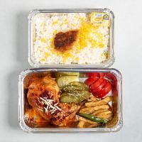 زرشک پلو با ران مرغ سرخ شده