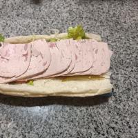 ساندویچ ژامبون گوشت سرد