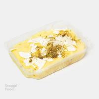 بستنی سنتی زعفرانی خامه ای مغز دار