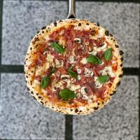 پیتزا جنوا (بیکن) ناپولیتن