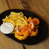 سیب زمینی سرخ شده و میگو سوخاری