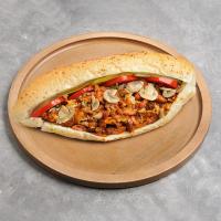 ساندویچ بندری با قارچ و پنیر پیتزا