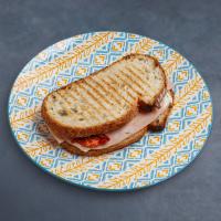 بوقلمون با سس پستو