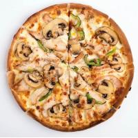 پیتزا مرغ و قارچ آمریکایی