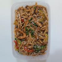 چاومین نودل اسپایسی مرغ