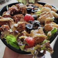 سالاد سزار با فیله سوخاری