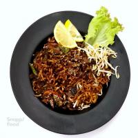 جاجانگمیون کره ای با 150 گرم مرغ