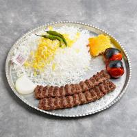 چلو کباب کوبیده دو سیخ