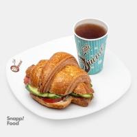 کروسان پنیر و خیار