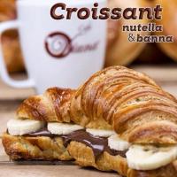 کروسان شکلات و موز