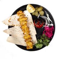 جوجه کباب سینه زعفرانی یک سیخ