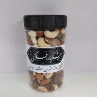 آجیل چهار مغز خام+تخمه کدوخام+مویز ایرانی قوطی