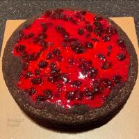 کیک شکلات آلبالو بزرگ