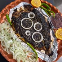 شوید پلو با ماهی کبابی قزل الا شکم پر