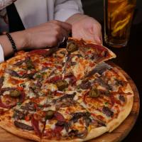 پیتزا پپرونی کلاسیک 32 سانتی