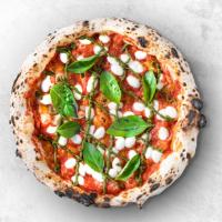 پیتزا مارگاریتا پستو ایتالیایی