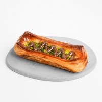 نان بریوش موز و پسته