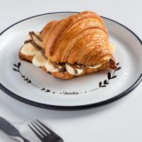 کروسان موز و نوتلا