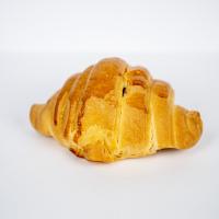 کروسان توت فرنگی شکلات