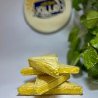 بستنی حصیری سنتی زعفرانی