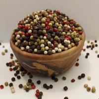 فلفل چهار رنگ