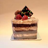 کیک مربعی نوتلا