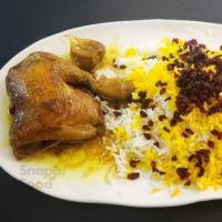 زرشک پلو با ران مرغ سرخ شده