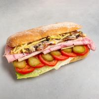 ساندویچ مخلوط ژامبون گوشت و مرغ تنوری ویژه اسنکس