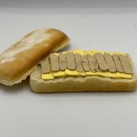 ساندویچ کره و حلوا شکری