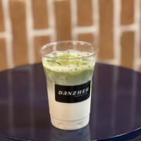 آیس ماچا با شیر نارگیل