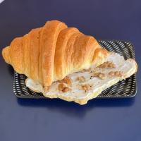 کروسان پنیر گردو