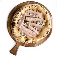 پیتزا مارتادلا پستاچیو ایتالیایی