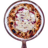 پیتزا کاربونارا ایتالیایی