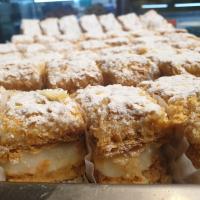 شیرینی ناپلئونی