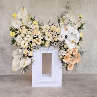 قاب گل سفید 