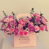 باکس گل نغمه های صورتی