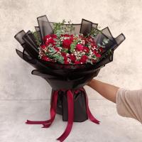 دسته گل شب سرخ