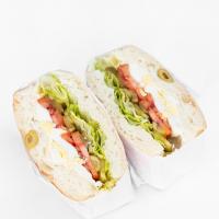 ساندویچ تخم مرغ و بیکن