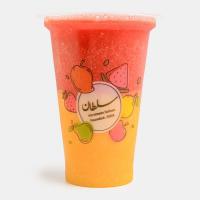 ترکیب آبمیوه توت فرنگی و انبه