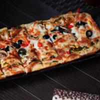 پیتزا مخلوط پپرونی ایتالیایی