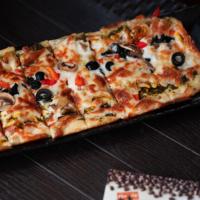 پیتزا مرغ و قارچ ایتالیایی