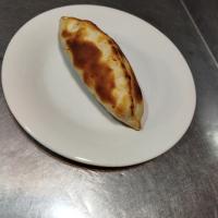 پیتزا کالسونه (پیتزا دربسته)