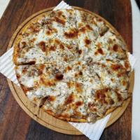 پیتزا آل تونو (تن و قارچ)