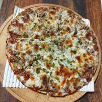 پیتزا مخصوص ایتالیایی