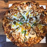 پیتزا گوشت و قارچ امریکایی