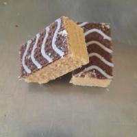 شیرینی میکادو