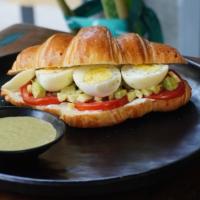 کروسان آووکادو